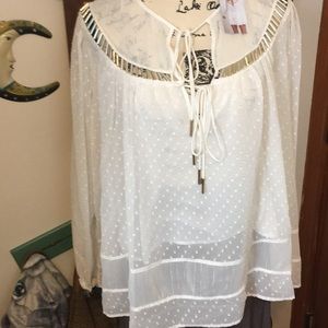 Finders Keepers. Beautiful Metal Beaded Inset